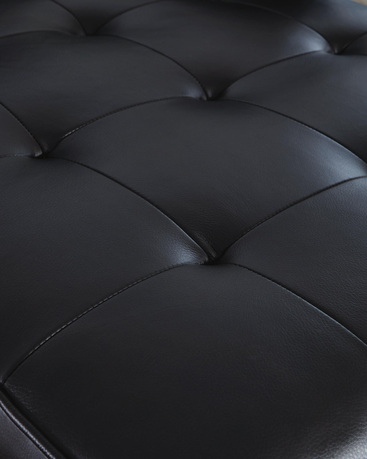 Bryceview Sofa - 2120538 - finish or detail (supplier image 5)