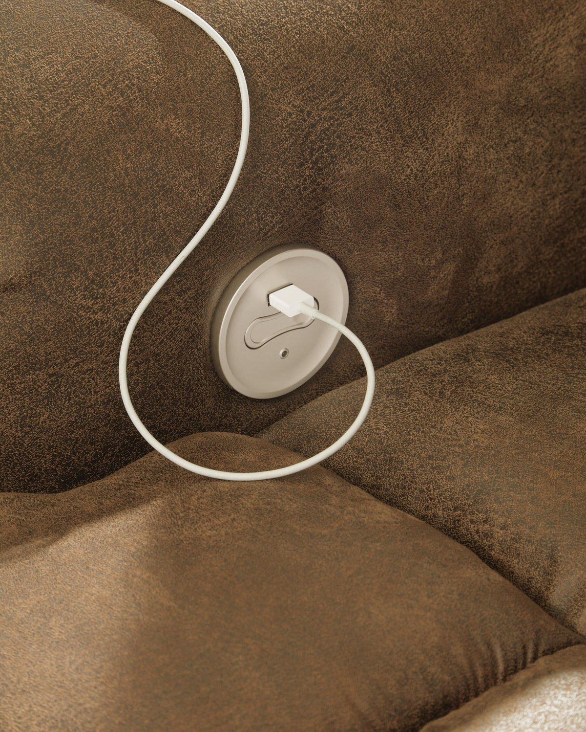Boothbay Reclining Sofa - 4470447 - finish or detail (supplier image 16)