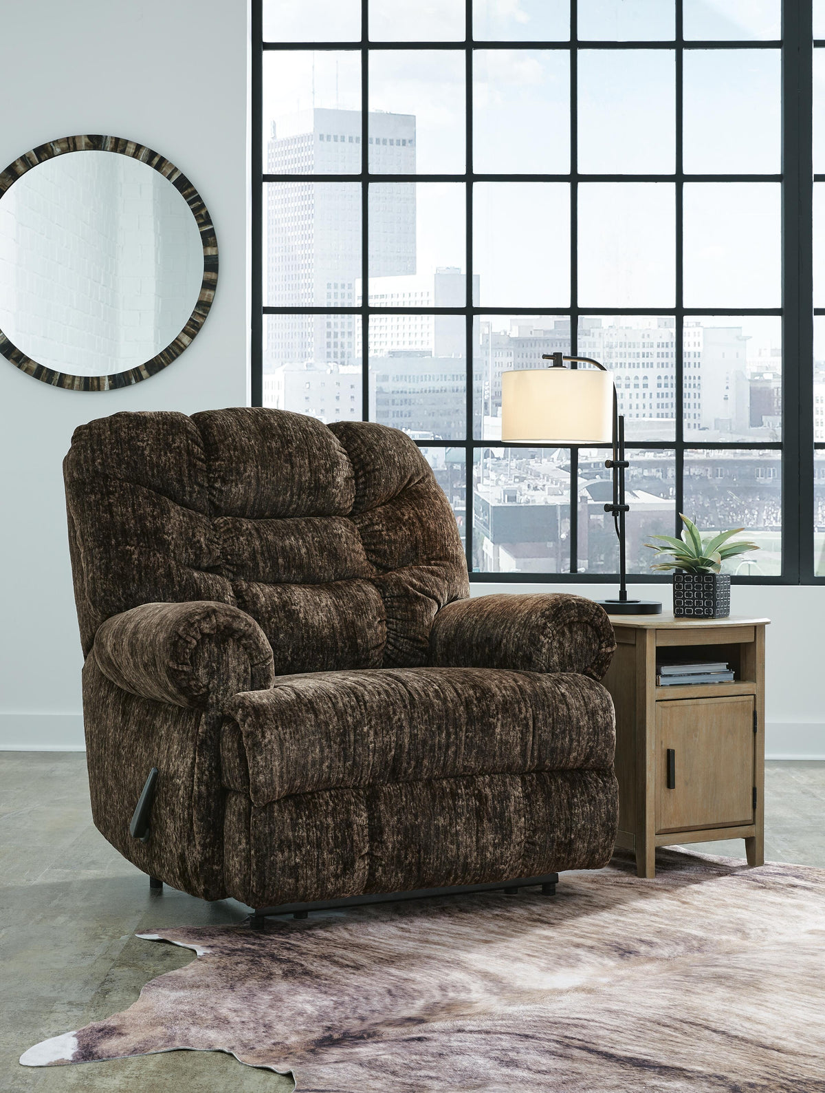 Movie Man Recliner - 6380229 - product view or room setting; only recliner included (supplier image 12)
