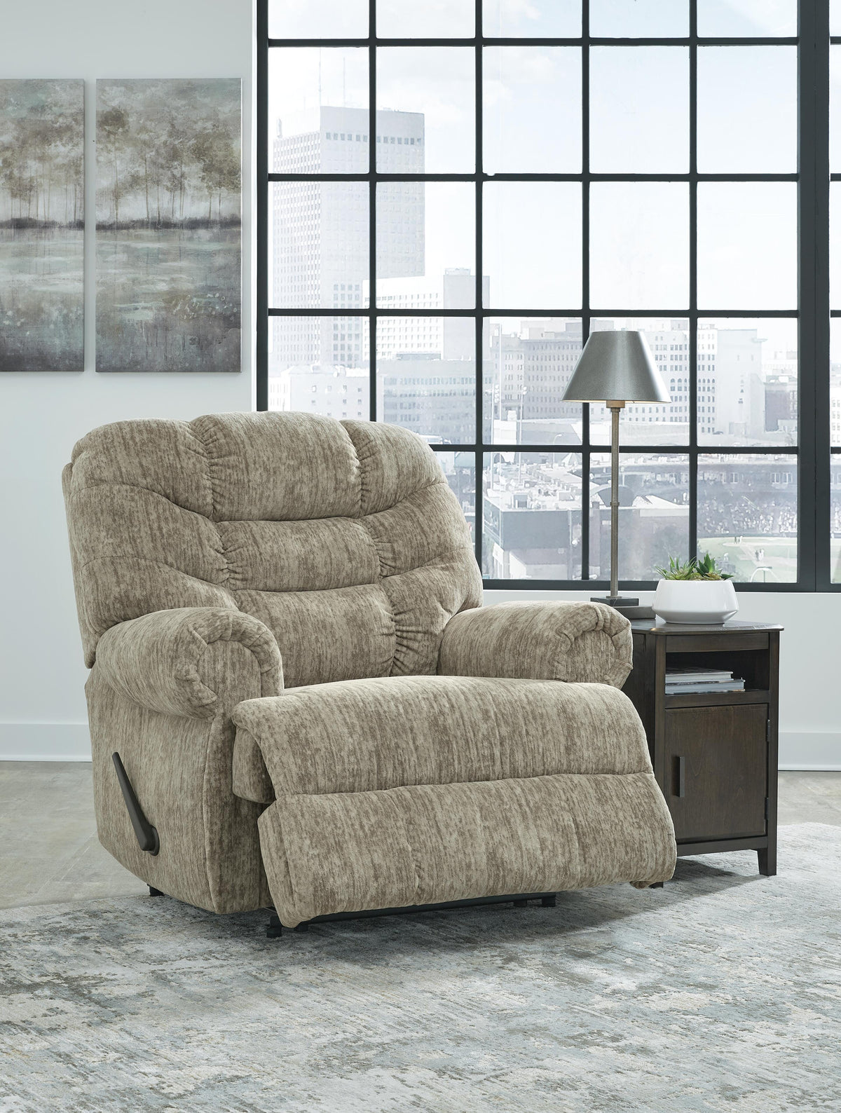 Movie Man Recliner - 6380329 - product view or room setting; only recliner included (supplier image 8)