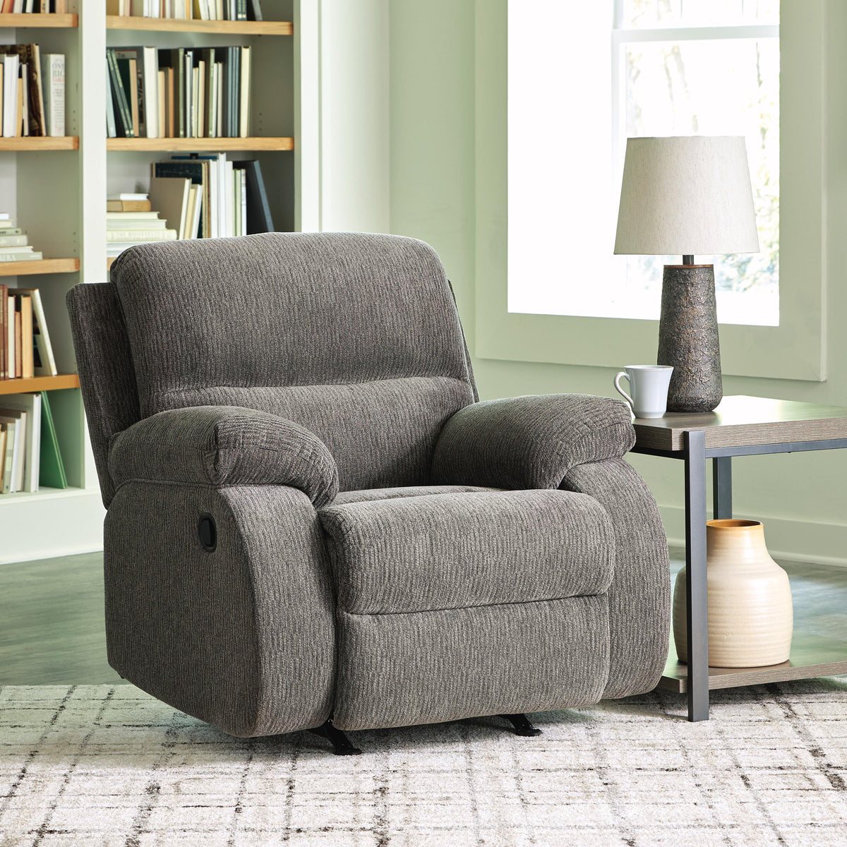 Scranto Recliner - 6650225 - product view or room setting; only recliner included (supplier image 2)