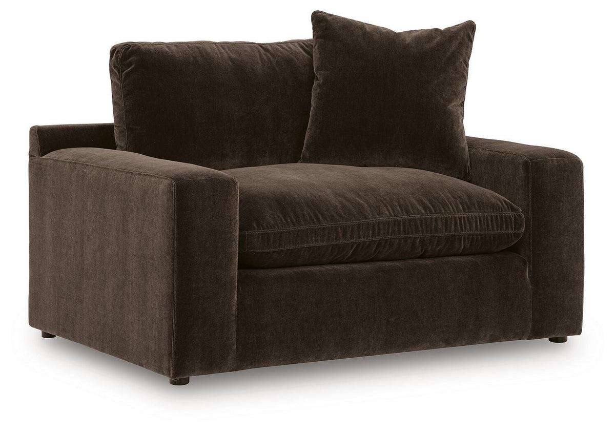 Maxton Heights Oversized Chair - 6780723 - product view or room setting; only chair included (supplier image 5)