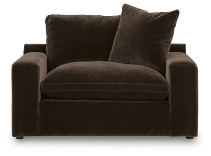 Maxton Heights Oversized Chair - 6780723 - product view or room setting; only chair included (supplier image 7)