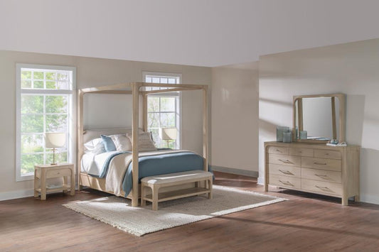 Solano - Canopy Bedroom Set