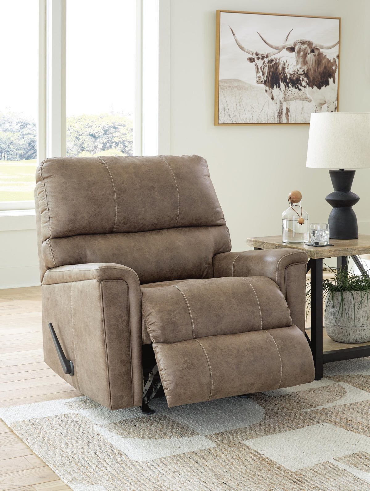 Navi Recliner - 9400425 - product view or room setting; only recliner included (supplier image 17)