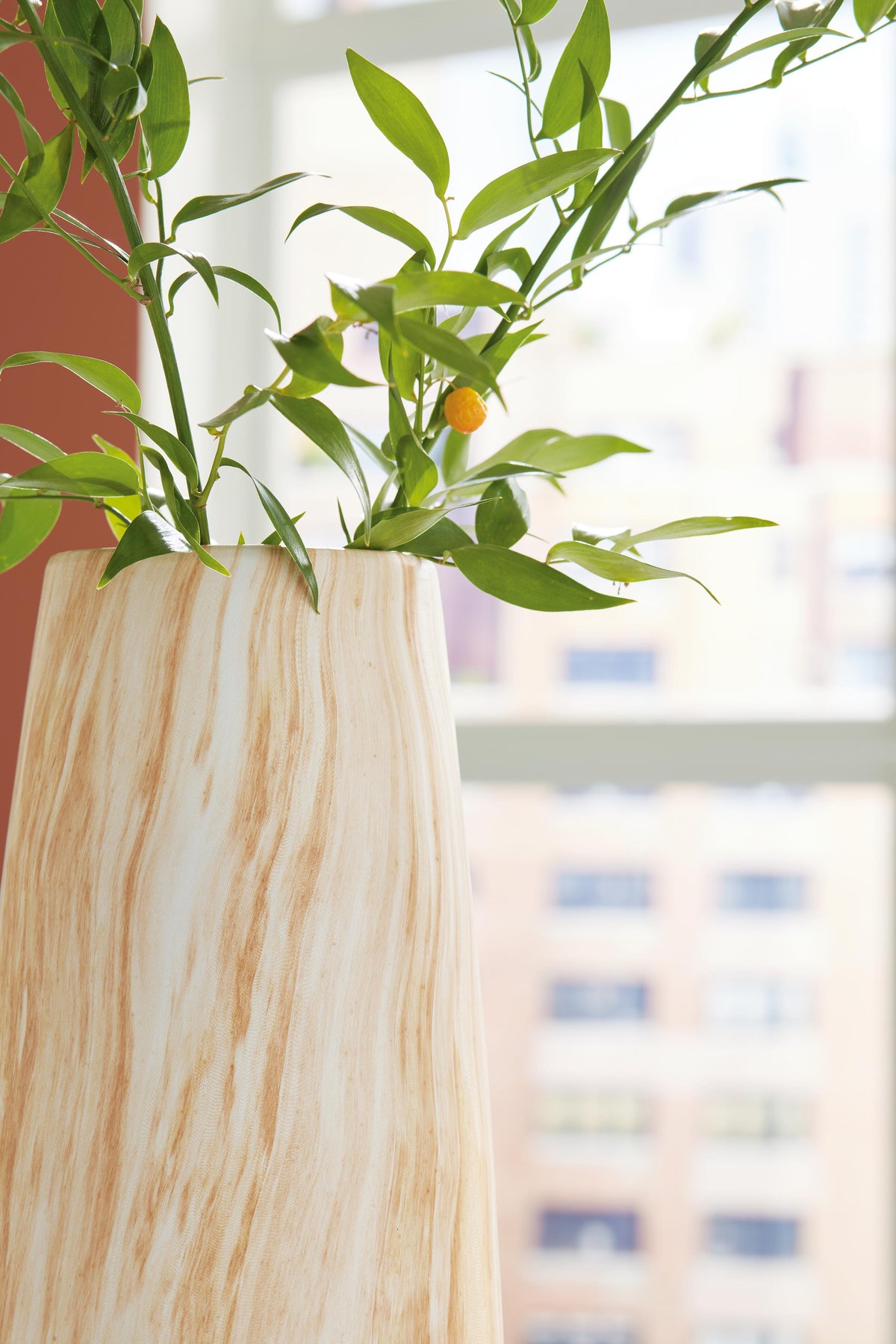 Cammen Vase - A2000647 - finish or detail (supplier image 3)