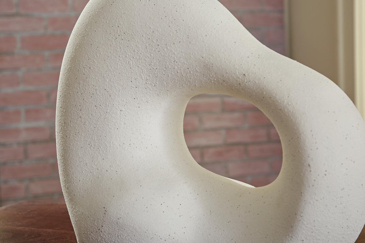 Arthrow Sculpture - A2000649 - finish or detail (supplier image 10)