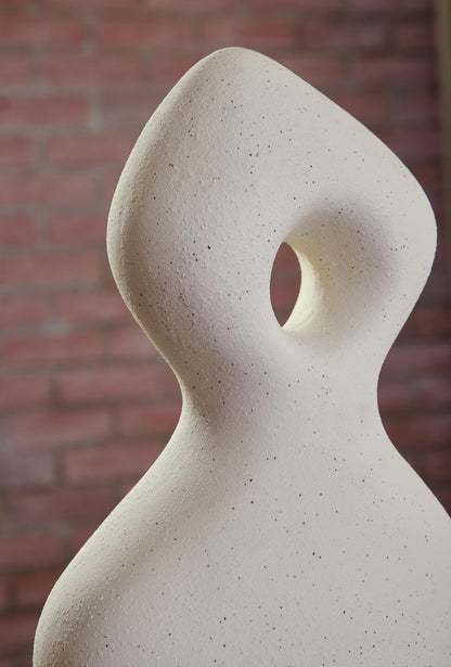 Arthrow Sculpture - A2000650 - finish or detail (supplier image 4)