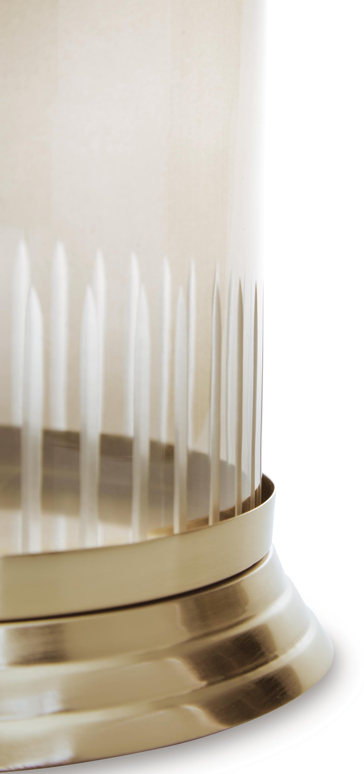 Aavinson Candle Holder - A2000688, A2000687 - finish or detail (supplier image 4)