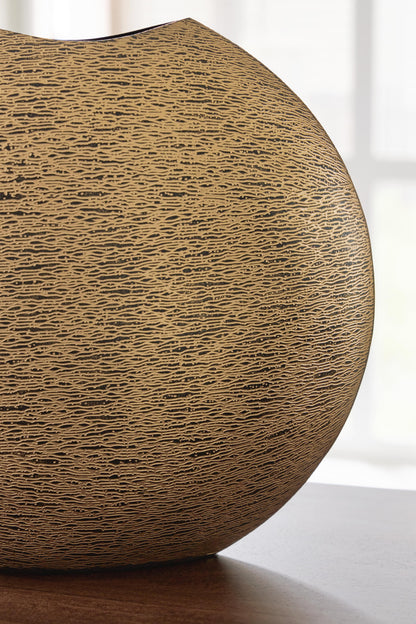 Iansboro Vase - A2000696 - finish or detail (supplier image 4)
