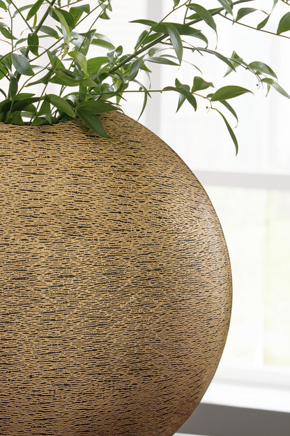 Iansboro Vase - A2000697 - finish or detail (supplier image 10)