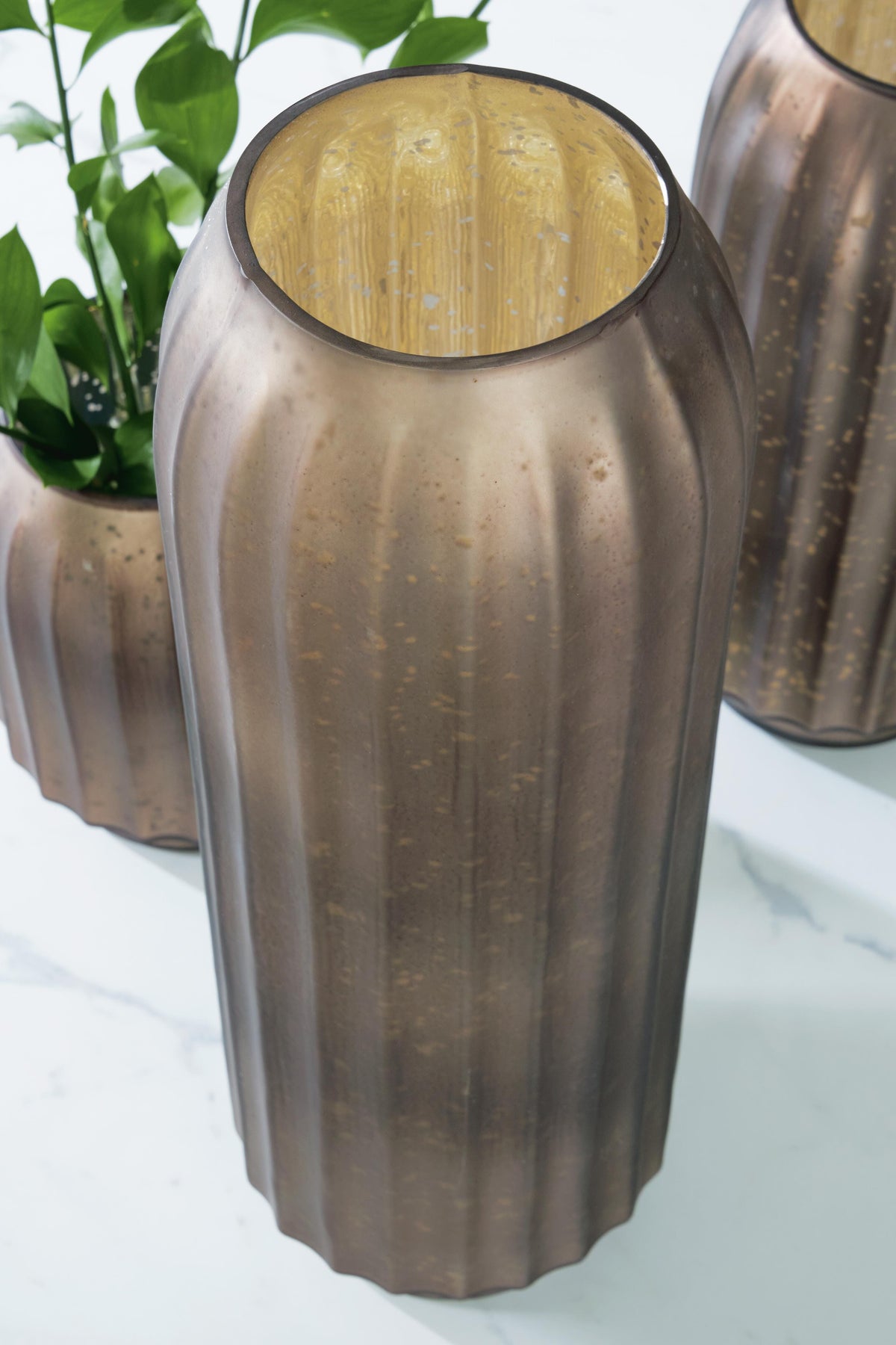 Briarcott Vase - A2000705 - finish or detail (supplier image 4)