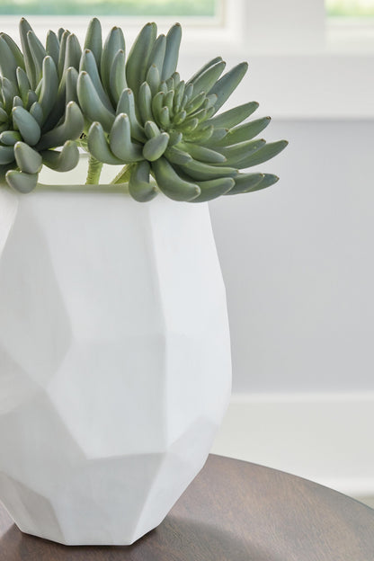 Karenton Vase - A2000721 - finish or detail (supplier image 4)