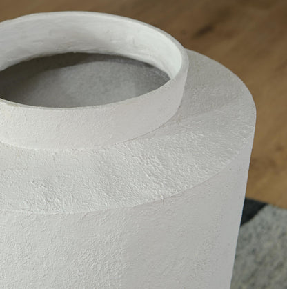 Flurinworth Vase - A2000768 - finish or detail (supplier image 4)