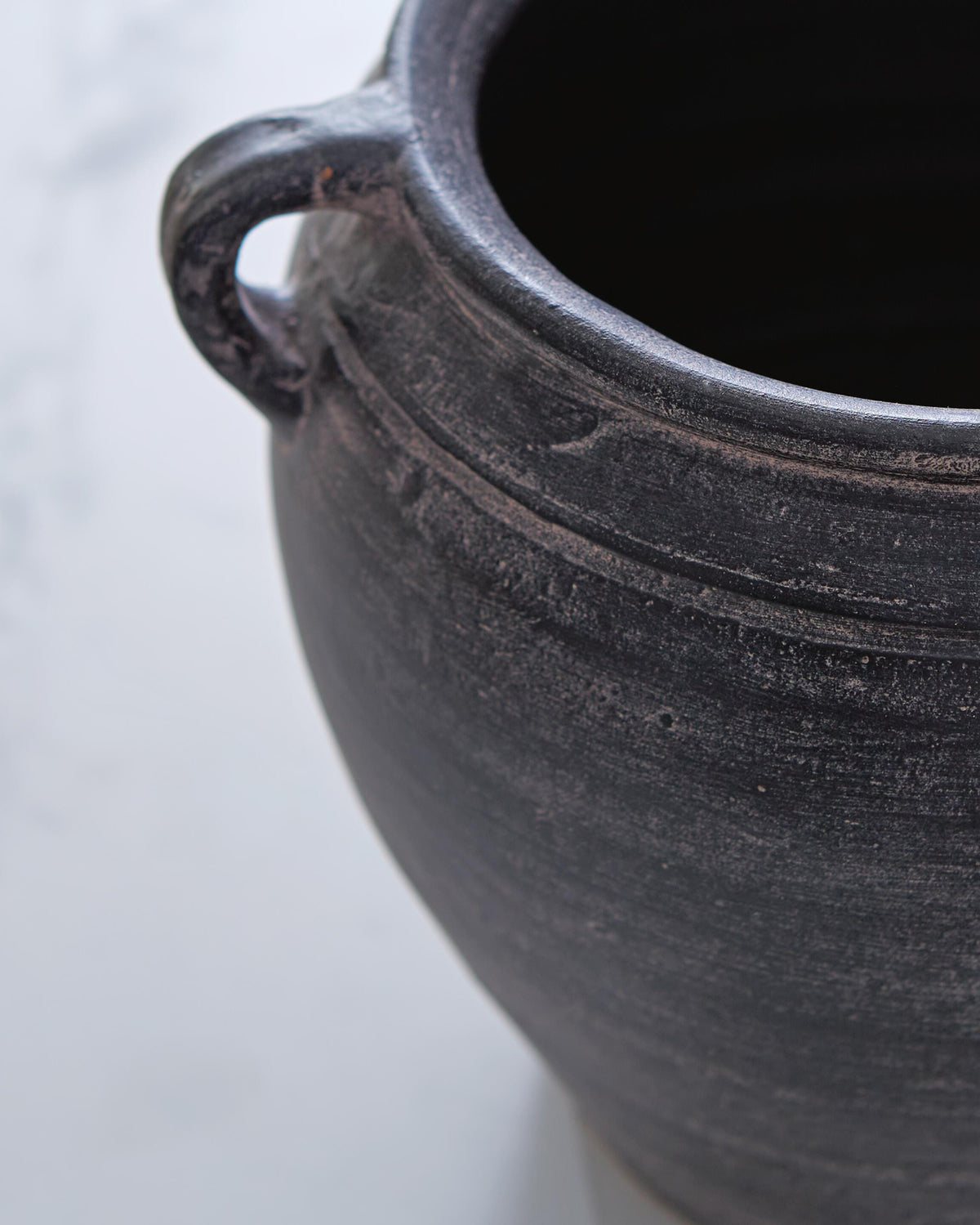 Meadie Vase - A2000790 - finish or detail (supplier image 21)