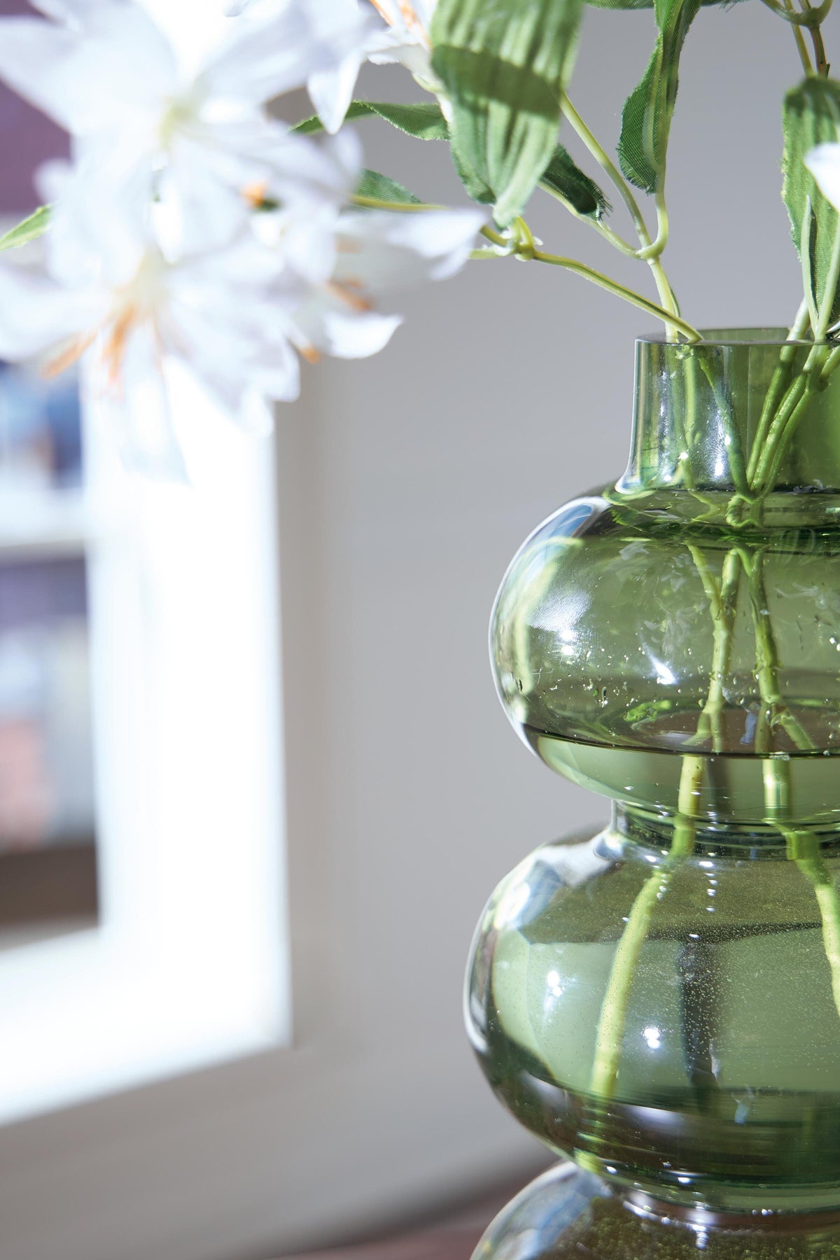 Renethorne Vase - A2000802 - finish or detail (supplier image 3)