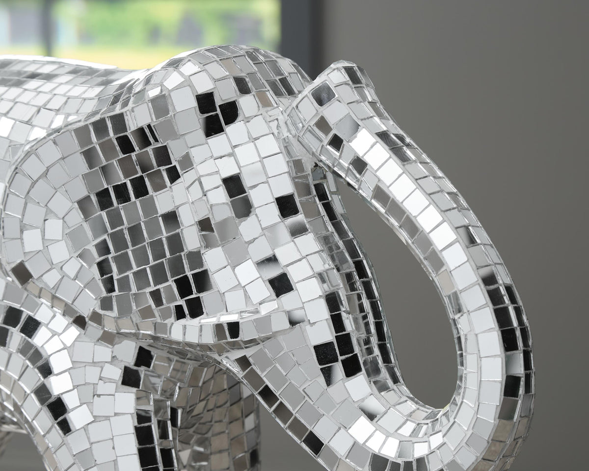 Hallmont Sculpture - A2000834 - finish or detail (supplier image 5)