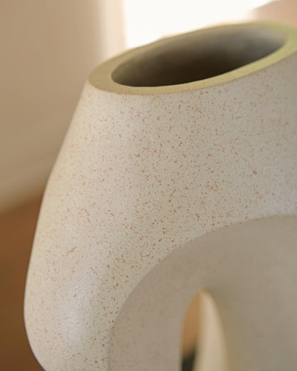 Odion Vase - A2000842 - finish or detail (supplier image 4)