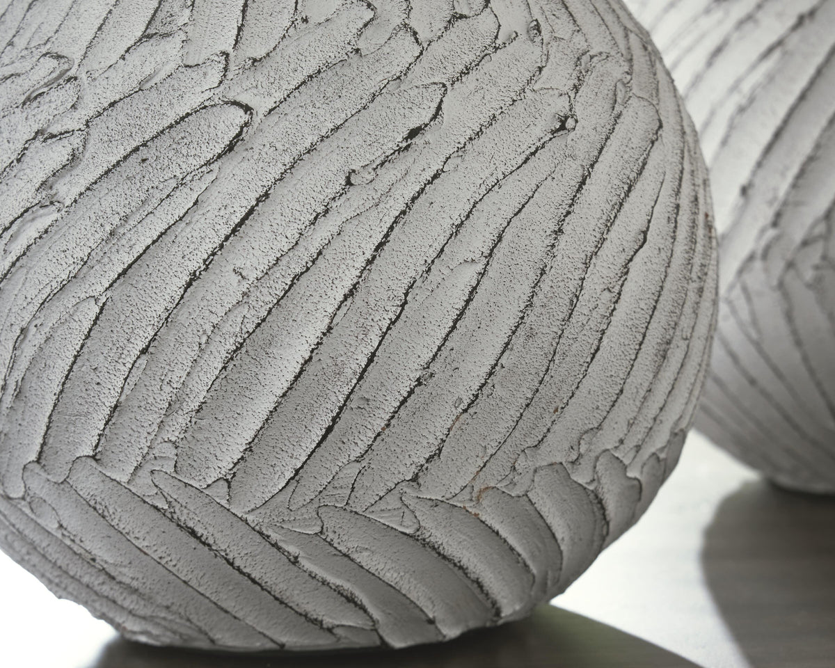 Shelvie Vase - A2000848 - finish or detail (supplier image 7)