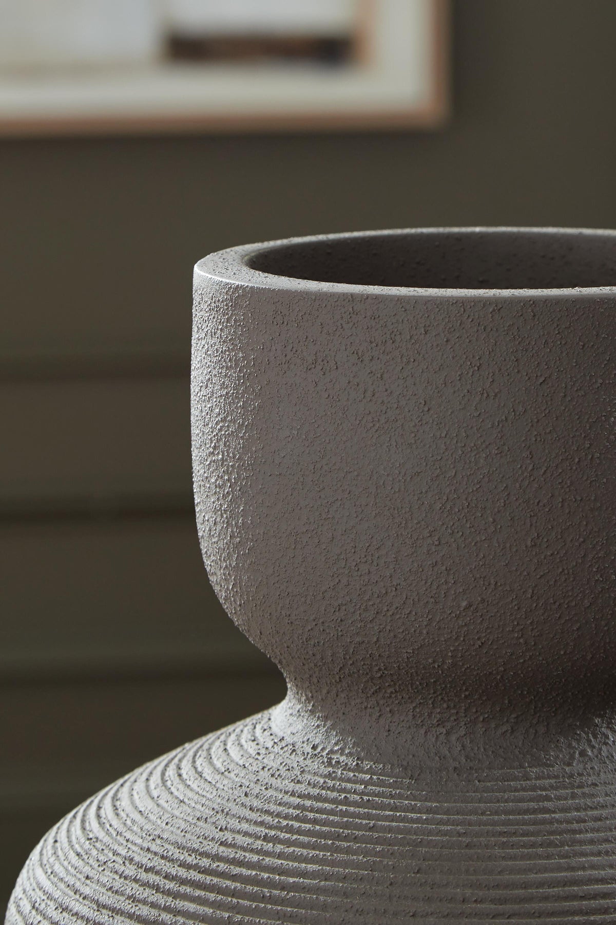 Dalsen Vase - A2000872 - finish or detail (supplier image 7)