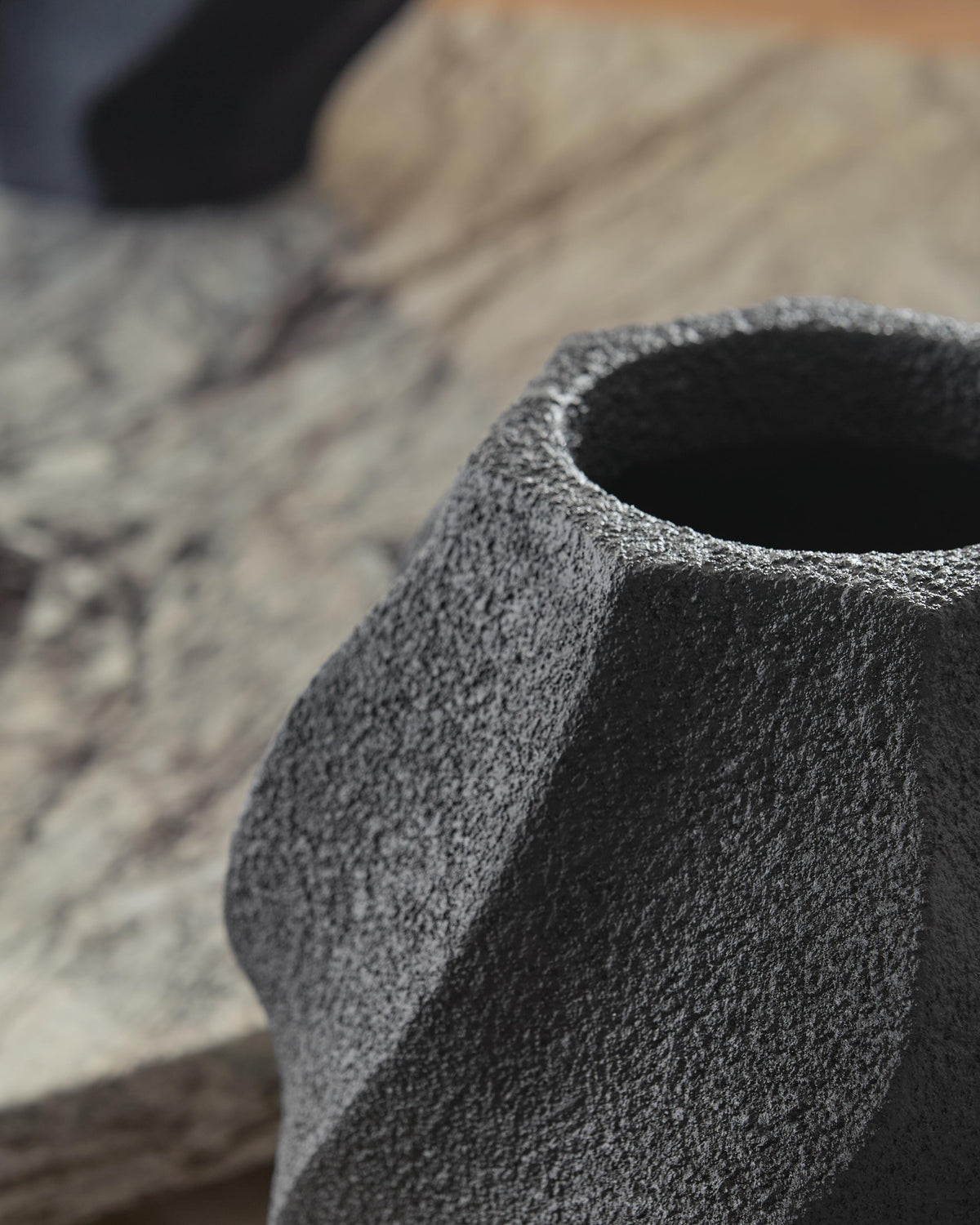 Judworth Vase - A2000874 - finish or detail (supplier image 9)