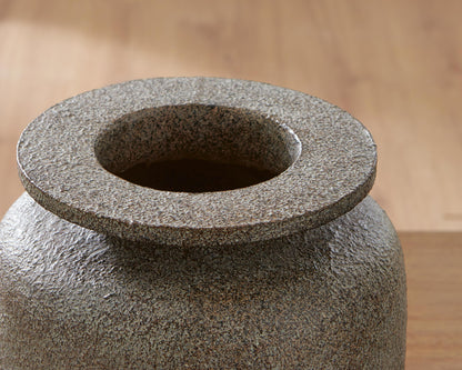 Jedwick Vase - A2000907 - finish or detail (supplier image 4)