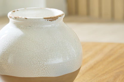 Vercott Vase - A2000957 - finish or detail (supplier image 4)