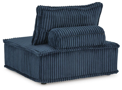 Bales Sectional - A3000662A7, A3000662A4, A3000662A6, A3000662A3, A3000662A5, A3000662A2, A3000662A1 - product view or room setting; complete kit and included component views (supplier image 66)