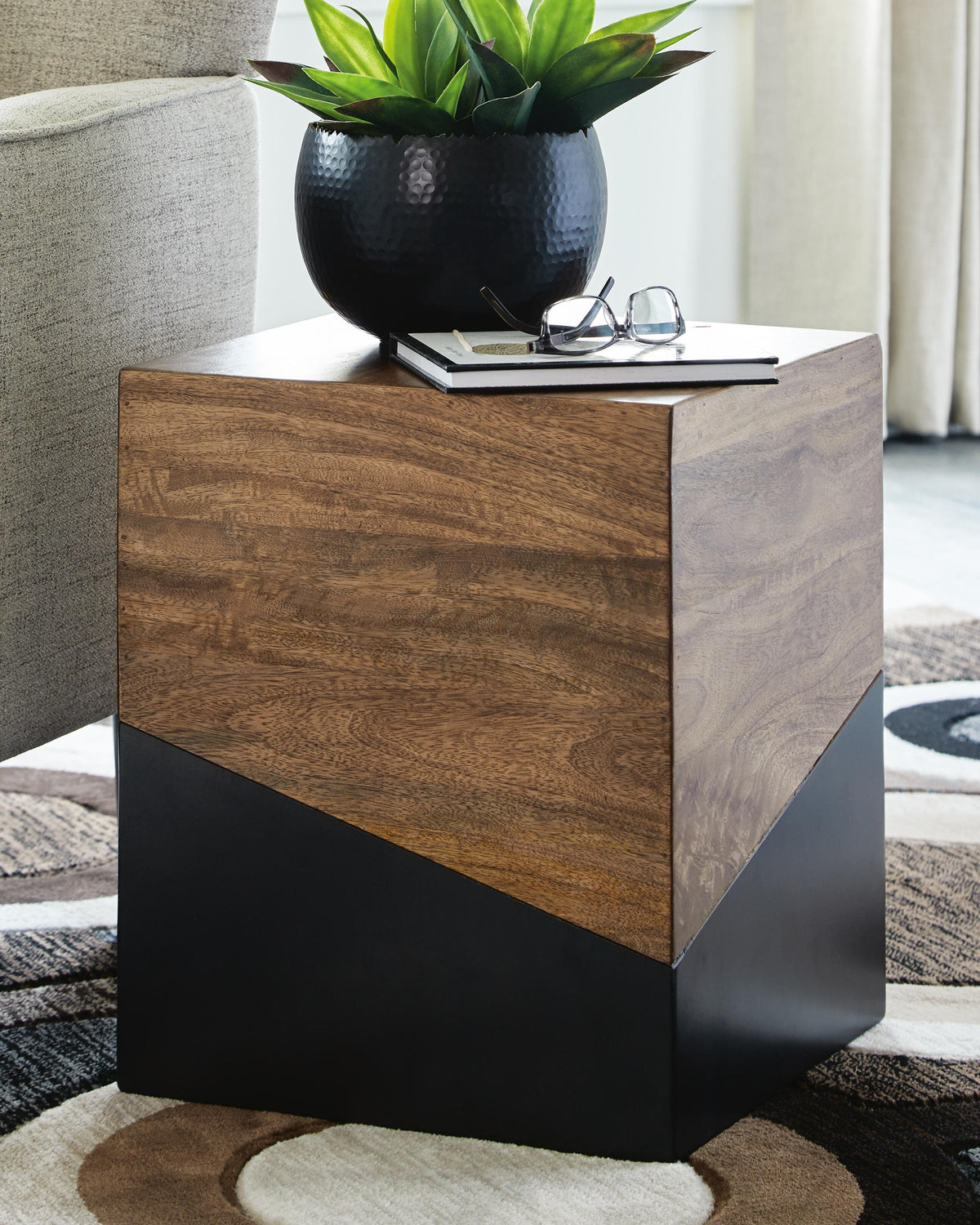 Trailbend Accent Table - A4000311 - product view or room setting; only accent table included (supplier image 2)