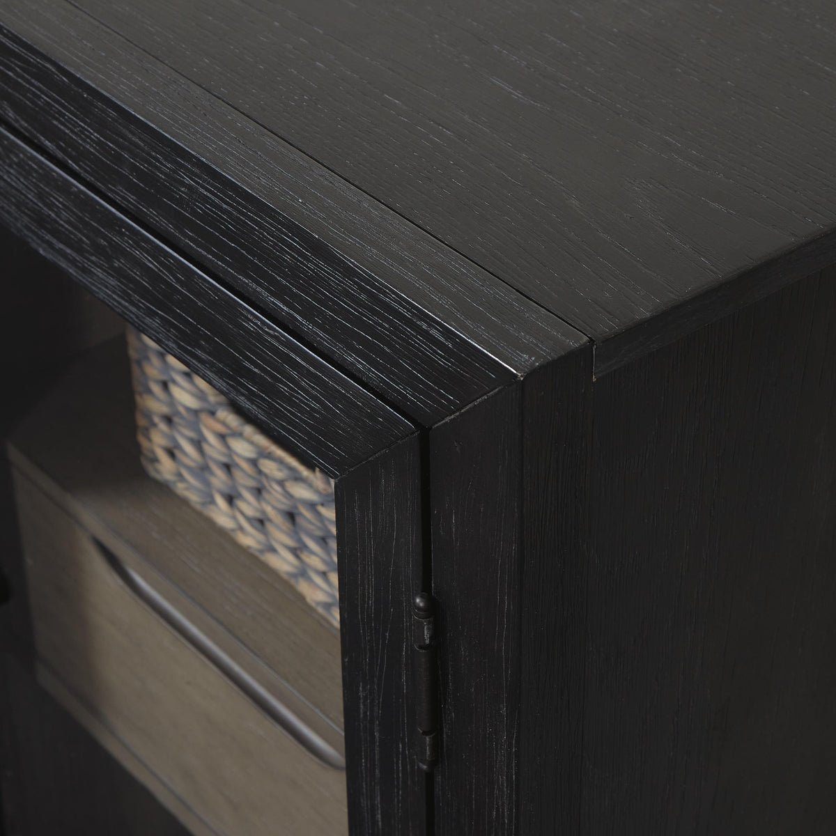Lenston Accent Cabinet - A4000508 - finish or detail (supplier image 15)