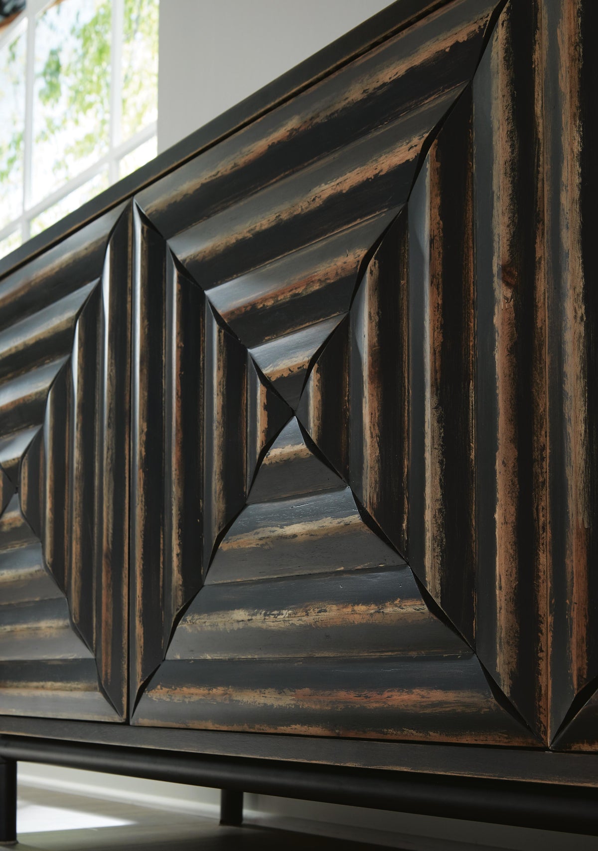 Fair Ridge Accent Cabinet - A4000573 - finish or detail (supplier image 7)