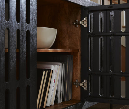 Vallisburg Accent Cabinet - A4000644 - finish or detail (supplier image 8)
