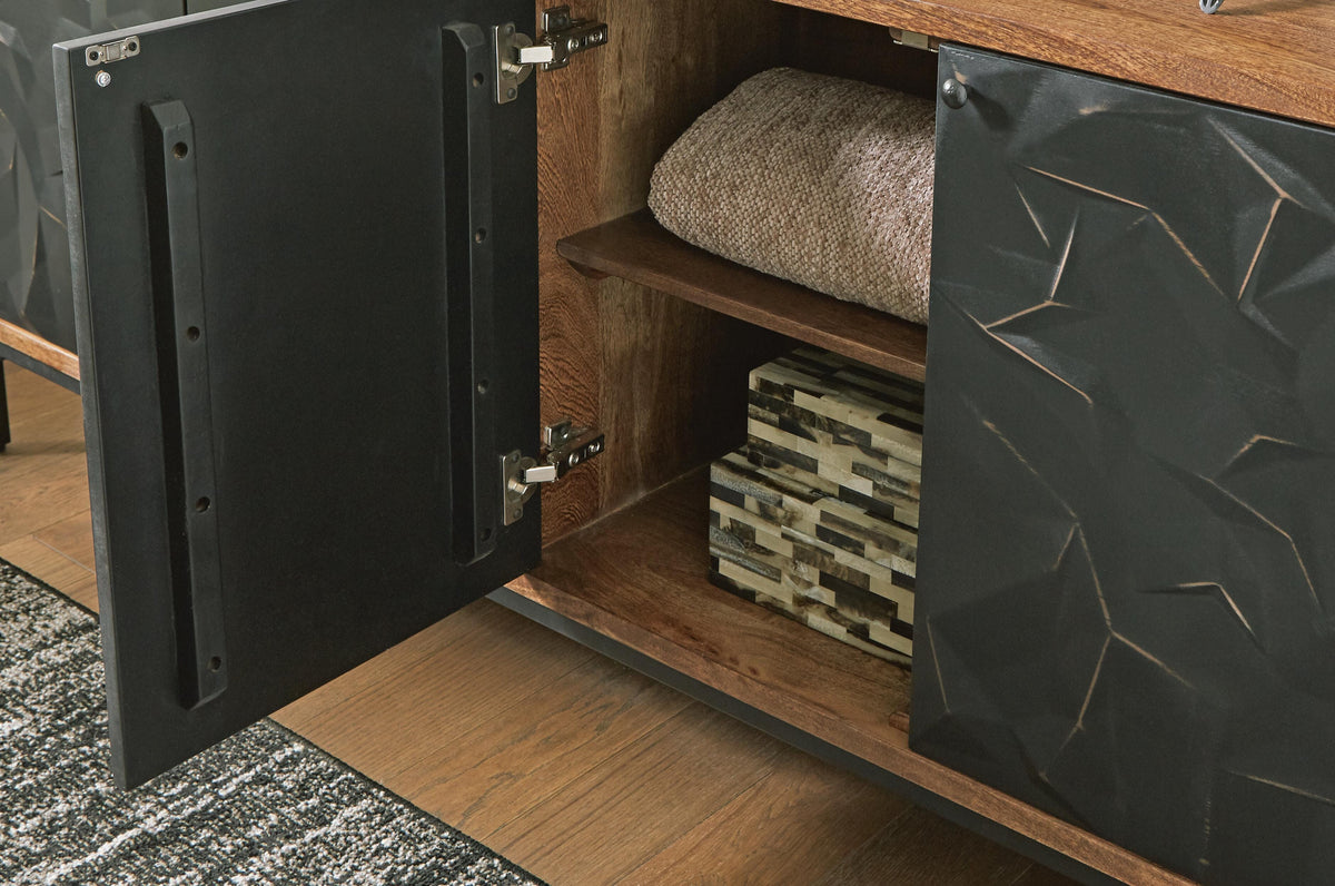 Dorannby Accent Cabinet - A4000649 - finish or detail (supplier image 7)