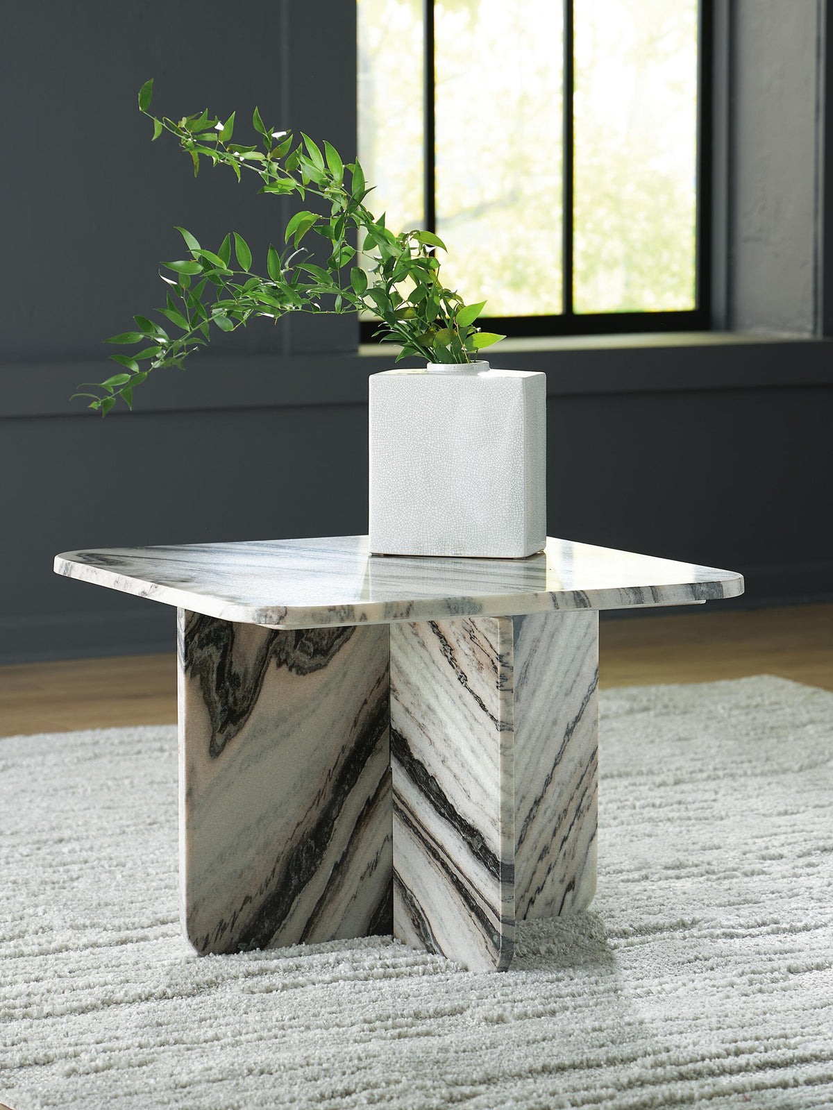 Baretton Accent Coffee Table - A4000670 - product view or room setting; only coffee table included (supplier image 2)