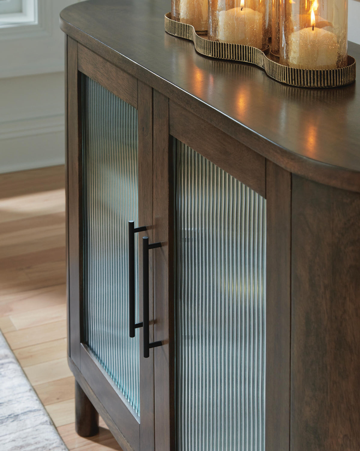 Mayridge Accent Cabinet - A4000694 - finish or detail (supplier image 6)