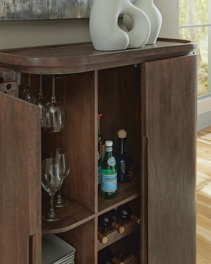 Landermont Bar Cabinet - A4000697 - finish or detail (supplier image 6)