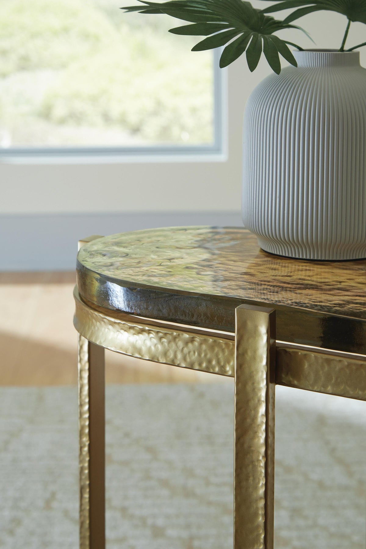 Porterville Accent Table - A4000716 - finish or detail (supplier image 4)