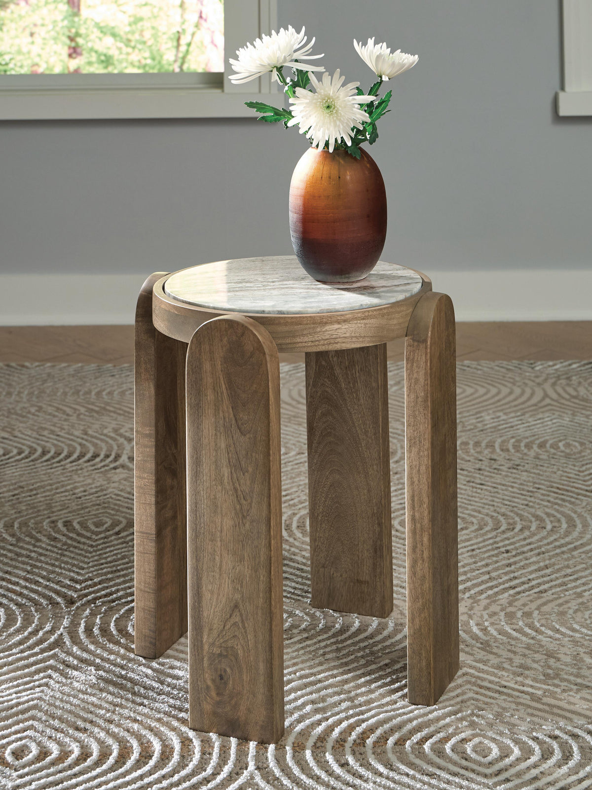 Gavrilley Accent Table - A4000722 - product view or room setting; only end table included (supplier image 2)