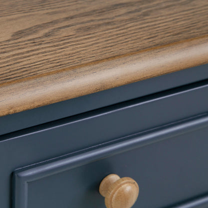 Finnworth 70" Bookcase - A4000735 - finish or detail (supplier image 7)