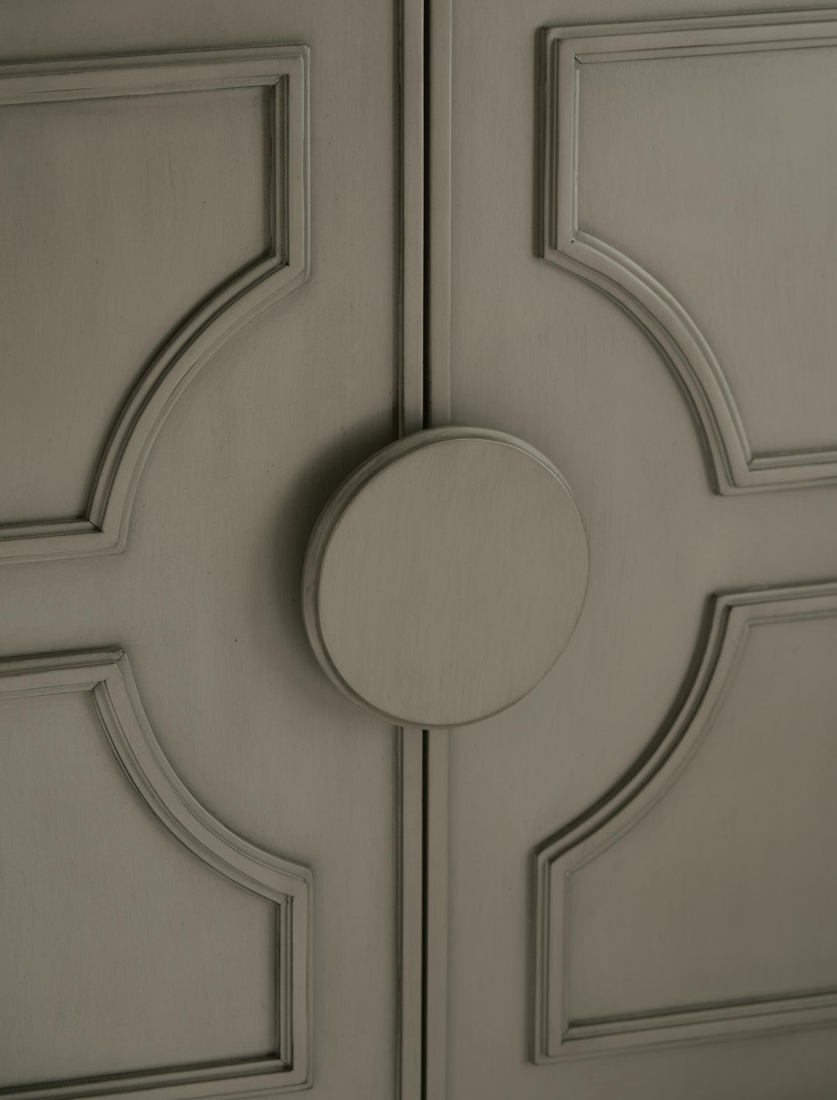 Darlock Accent Cabinet - A4000738 - finish or detail (supplier image 8)