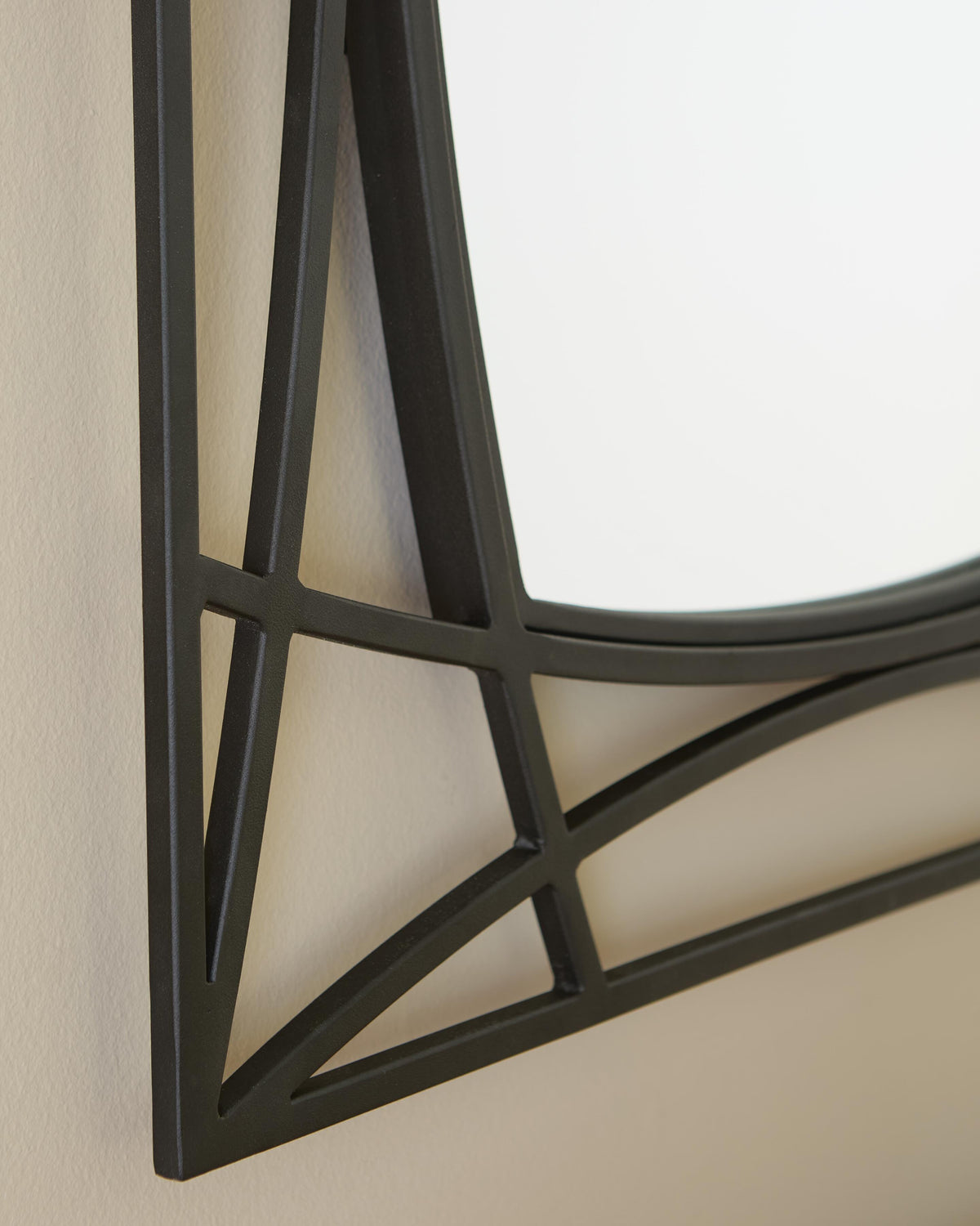 Freenville Accent Mirror - A8010408 - finish or detail (supplier image 6)