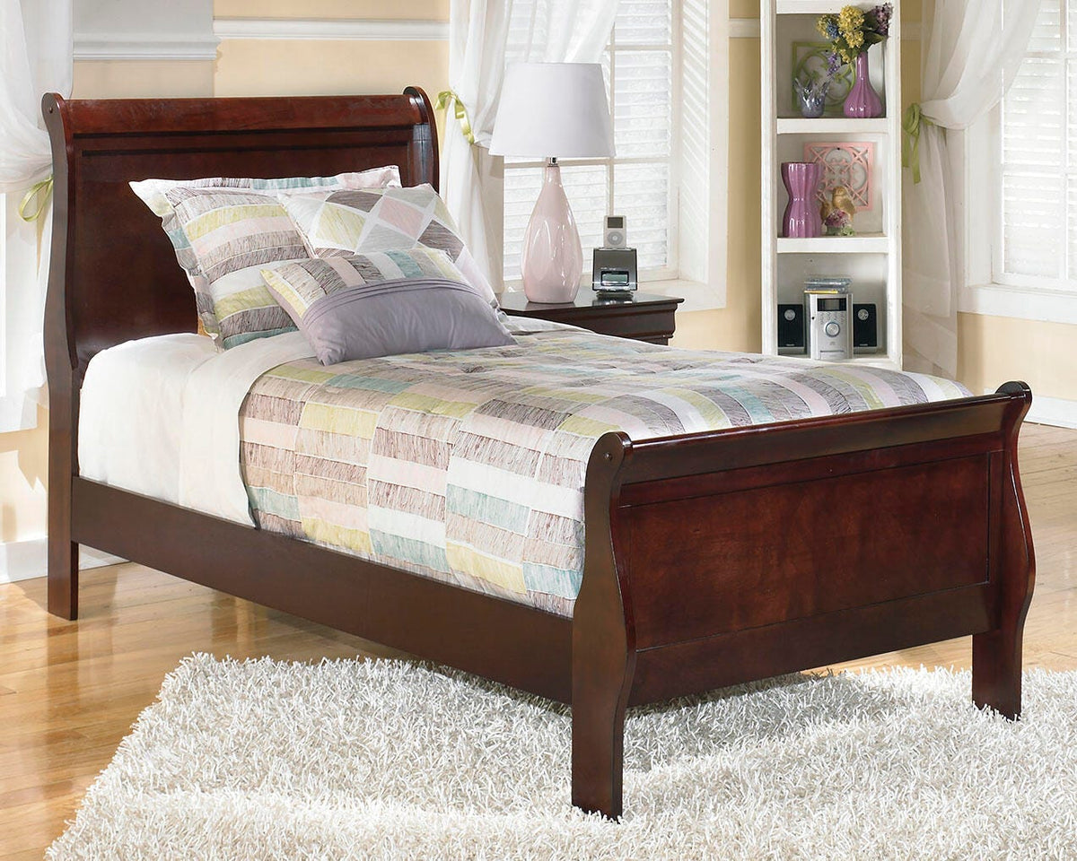 Alisdair Bedroom Sets - B376B20, B376B6, B376B24, B376B33, B376B38, B376B39 - product view or room setting; complete kit and included component views (supplier image 67)