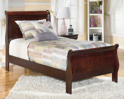 Alisdair Bedroom Sets - B376B20, B376B6, B376B24, B376B33, B376B38, B376B39 - product view or room setting; complete kit and included component views (supplier image 67)
