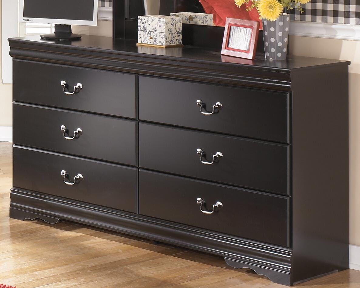 Huey Vineyard Dresser - B128-31 - product view or room setting; only dresser included (supplier image 2)