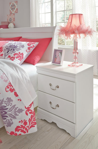 Anarasia Nightstand