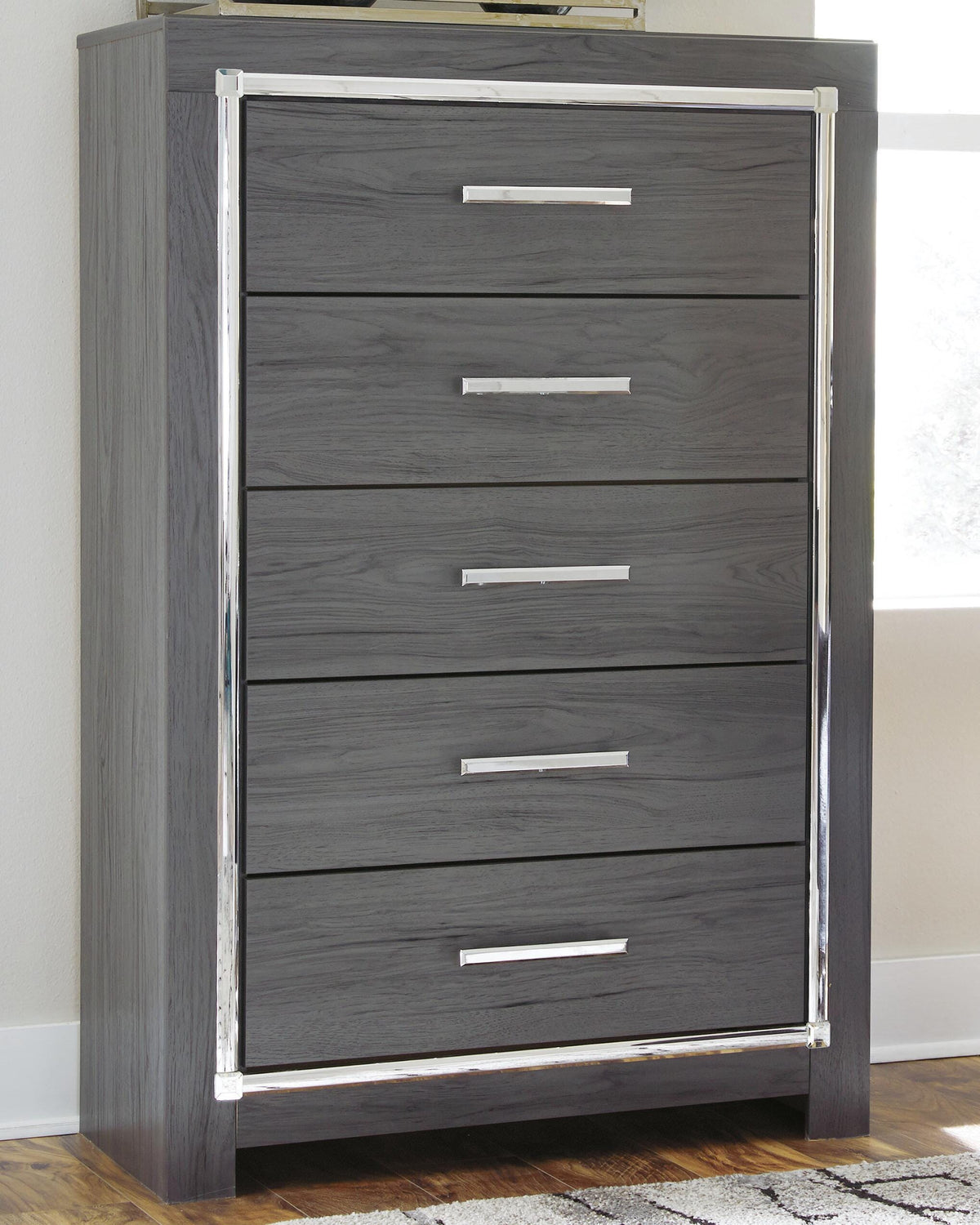 Lodanna Bedroom Sets - B214B29, B214B32, B214B42, B214B39, B214B41, B214B37, B214B36, B214B43, B214B46, B214B45, B214B51, B214B52, B214B58 - product view or room setting; complete kit and included component views (supplier image 67)