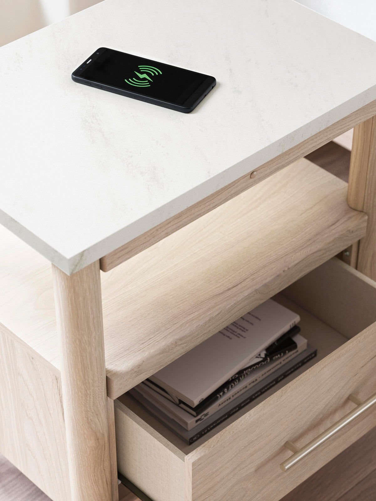 Cadmori Nightstand - B2615-91 - finish or detail (supplier image 11)