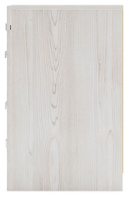 Altyra Nightstand