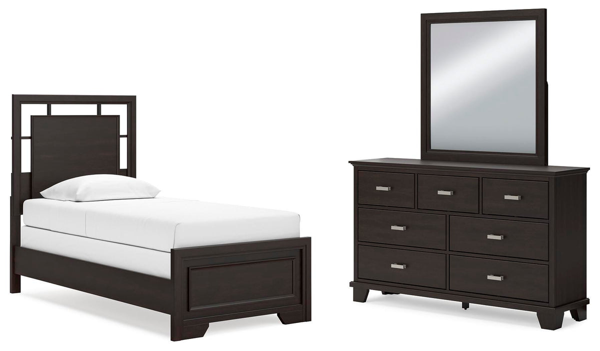 Covetown Bedroom Sets - B441B3 - product view or room setting; complete kit and included component views (supplier image 35)