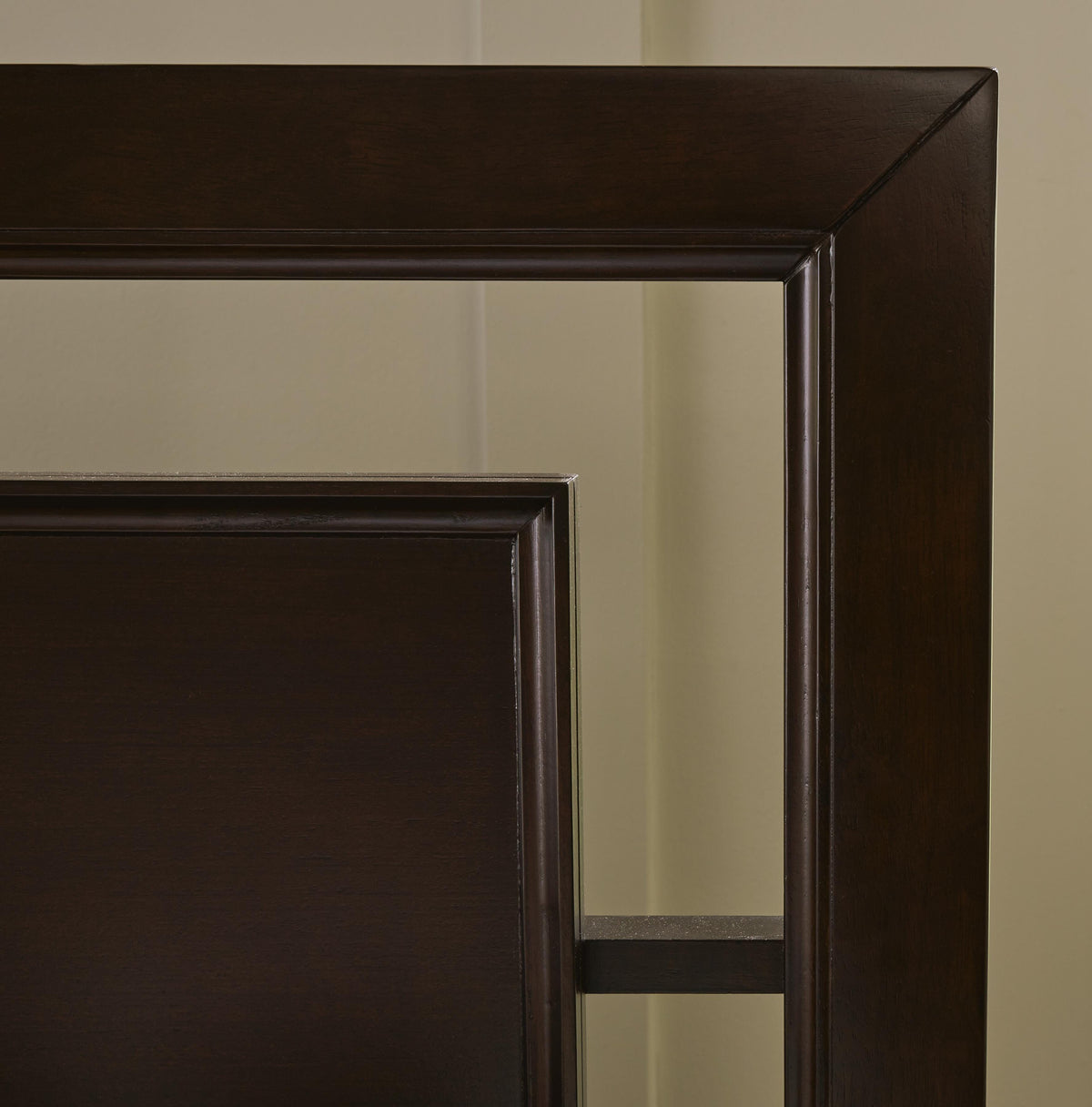 Covetown Bedroom Sets - B441B10, B441B7, B441B11, B441B12, B441B14, B441B15, B441B17, B441B18 - finish or detail (supplier image 24)